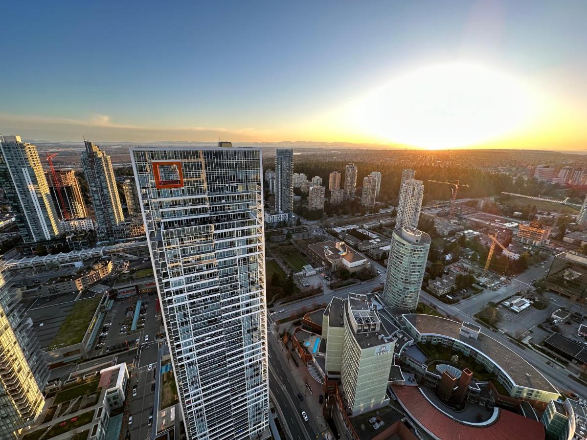 Metro Central Incredible Stylish & Cozy Burnaby Buitenkant foto