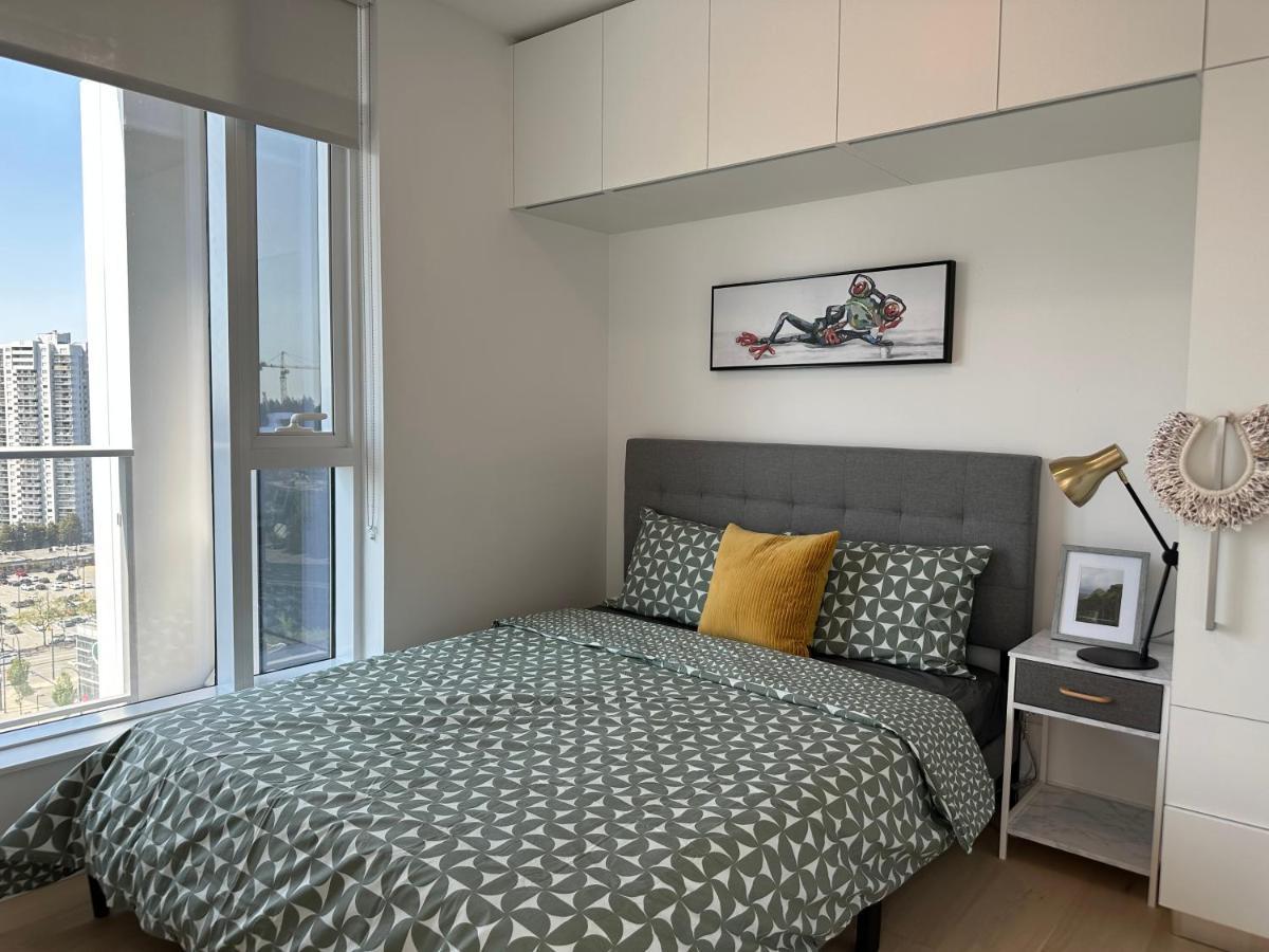 Metro Central Incredible Stylish & Cozy Burnaby Buitenkant foto